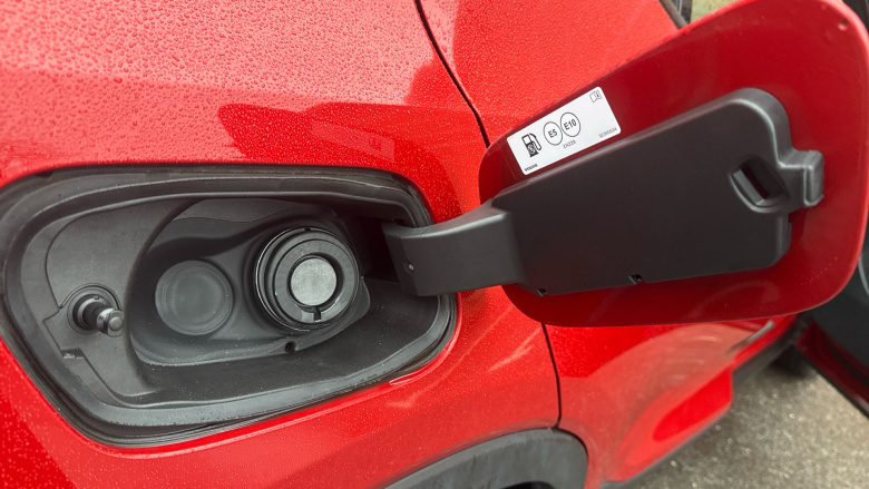 Volvo XC40 2.0 B4P Plus Dark 5dr Auto Petrol Estate